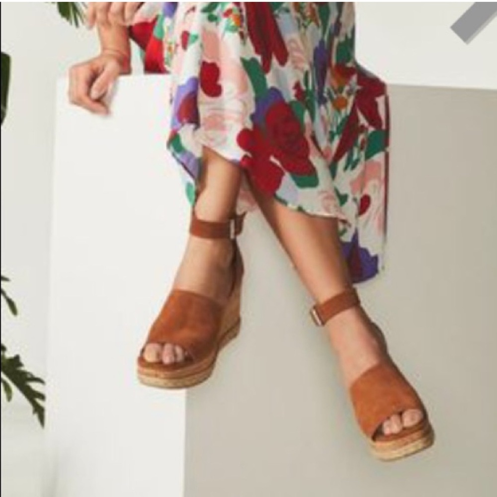 NWB Dolce Vita Cognac Suede Otto Wedge Open Toe Sandals US7